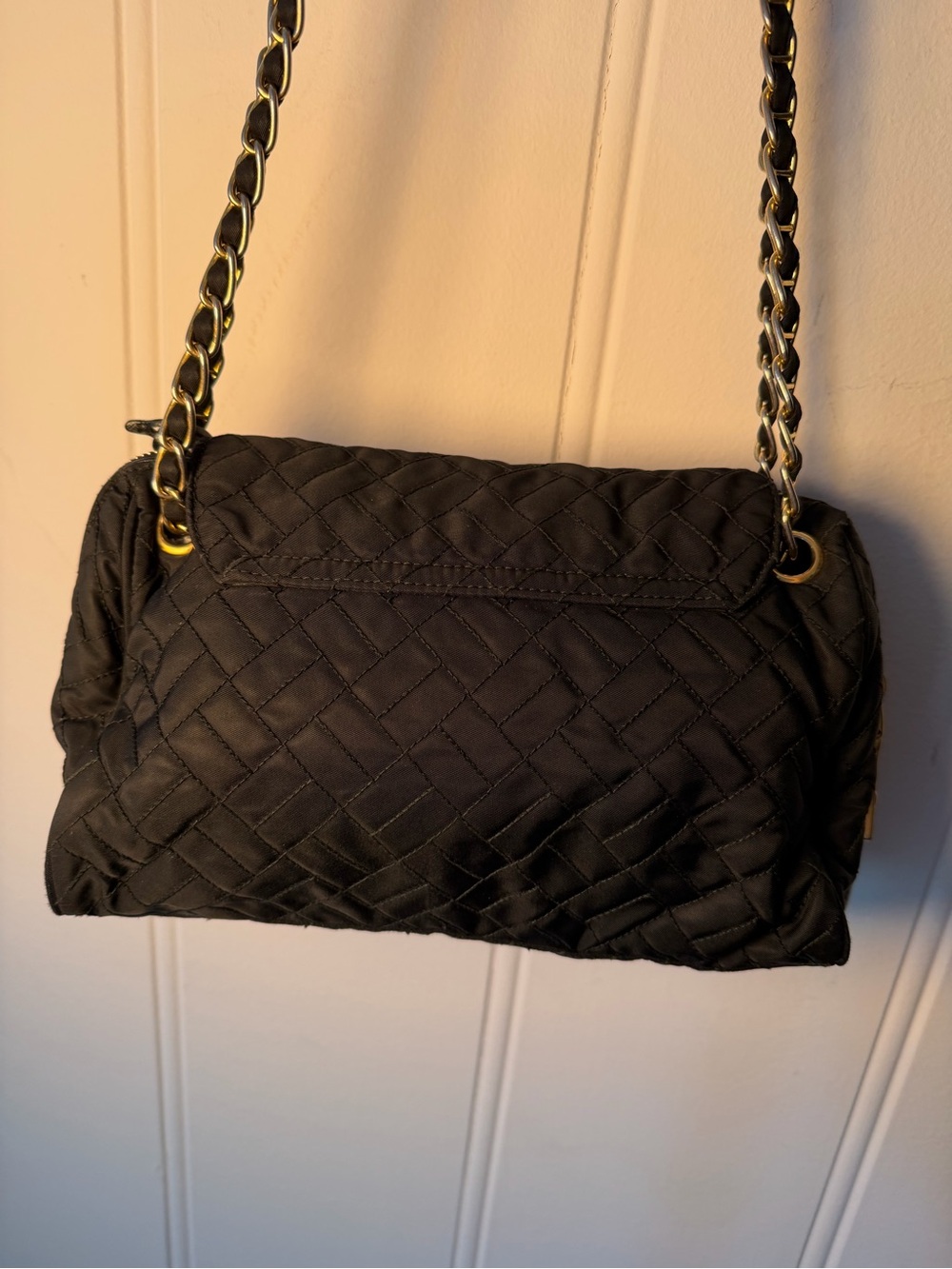 Prada Black Quilted Crossbody Bag with Gold Chain - Picture 4 of 15